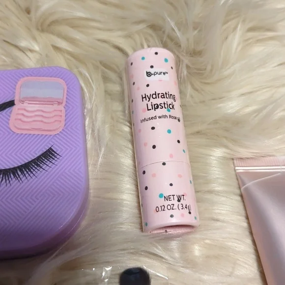 Makeup lot - Picture 7 of 7